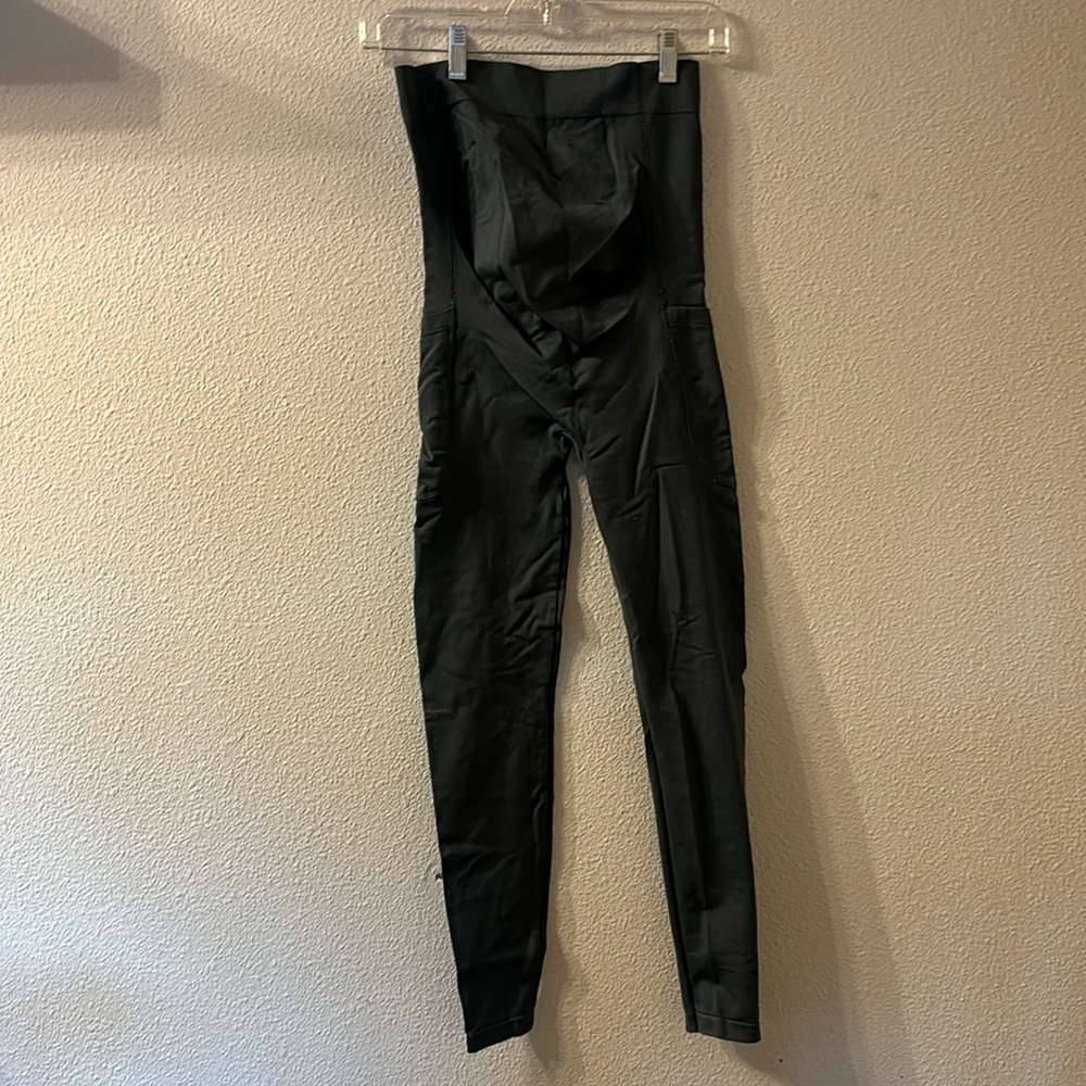 Blanqi maternity leggings size medium